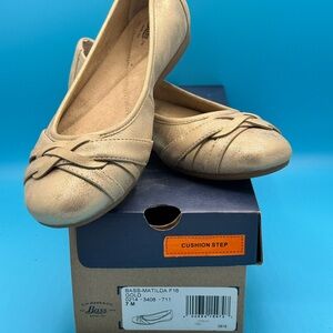 Bass Gold Flats‎ Classic Loafers